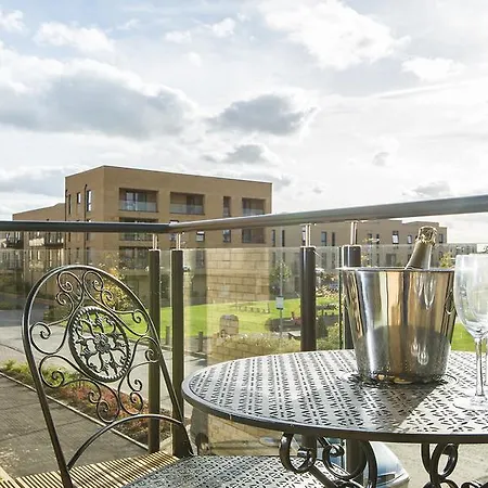 Tailored Stays - De Havilland House Cambridge  Exterior photo